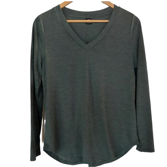 SHEIN Deep Green V-Neck Long Sleeve Top - Picture 1 of 3